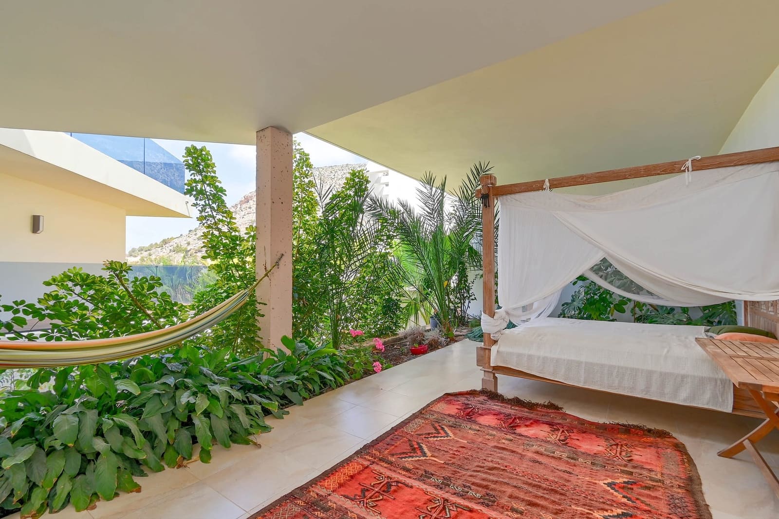 3 bedroom Villa for sale in Altea - € 2,650,000 (Ref: 9061385)