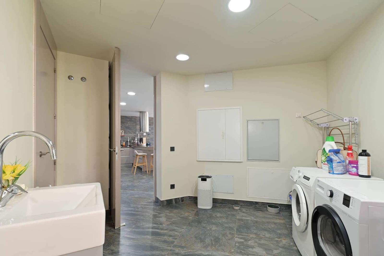 3 bedroom Villa for sale in Altea - € 2,650,000 (Ref: 9061385)