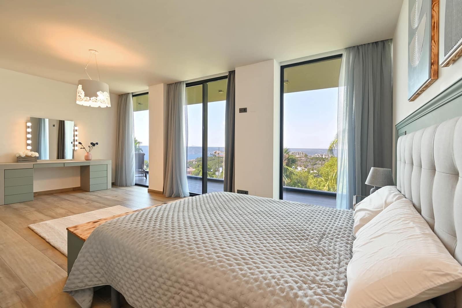 3 bedroom Villa for sale in Altea - € 2,650,000 (Ref: 9061385)