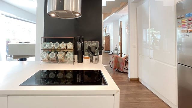 4 soveværelse Villa til salg i El Montgó, Dénia - € 1.370.000 (Ref: 9061397)