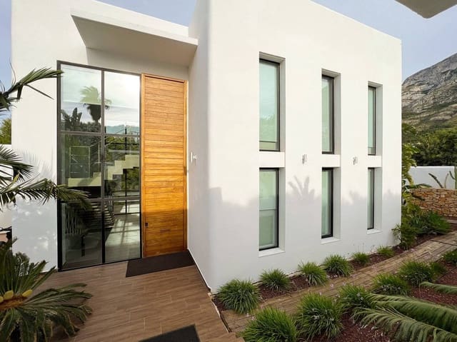 4 soveværelse Villa til salg i El Montgó, Dénia - € 1.370.000 (Ref: 9061397)