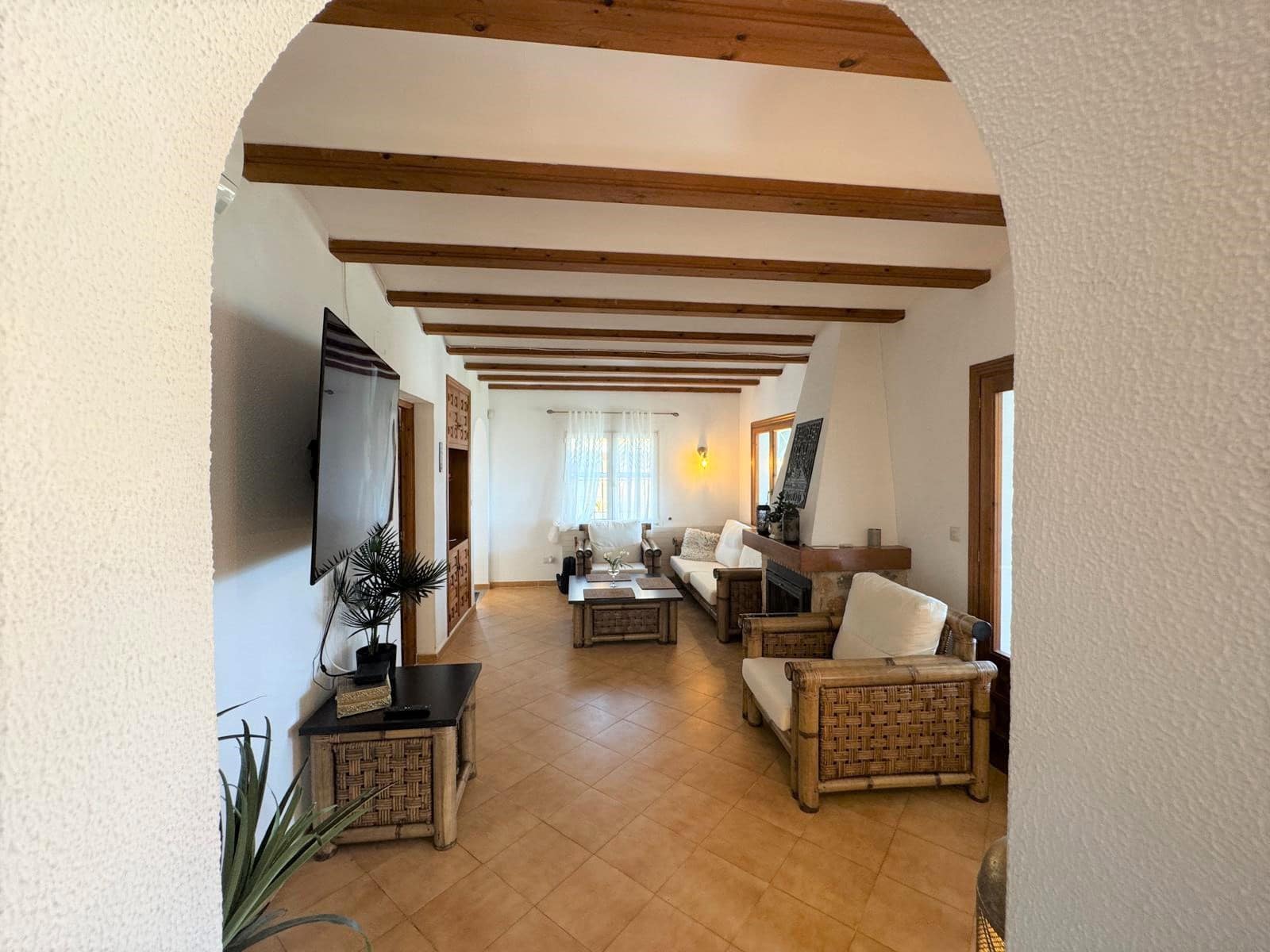 4 bedroom Villa for sale in Denia with pool garage - € 595,000 (Ref: 9100034)