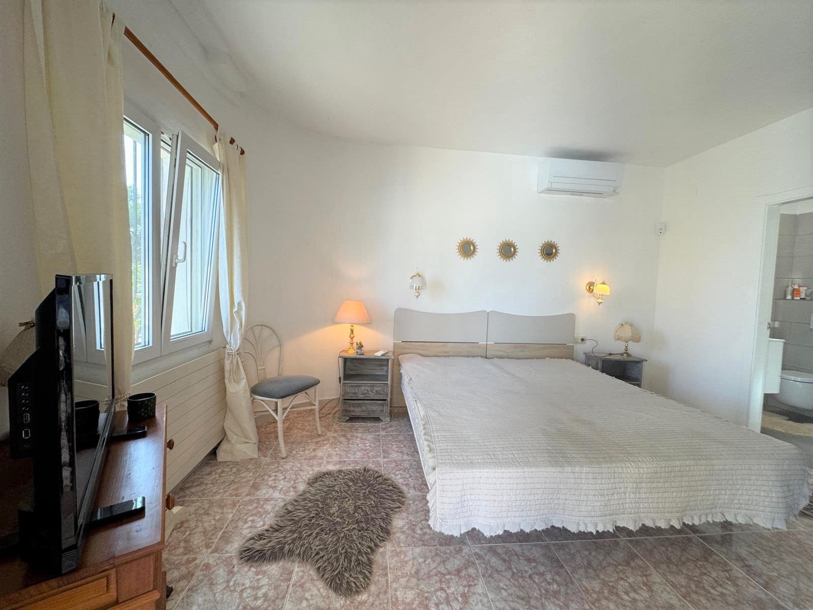 4 bedroom Villa for sale in Denia with pool garage - € 595,000 (Ref: 9100034)