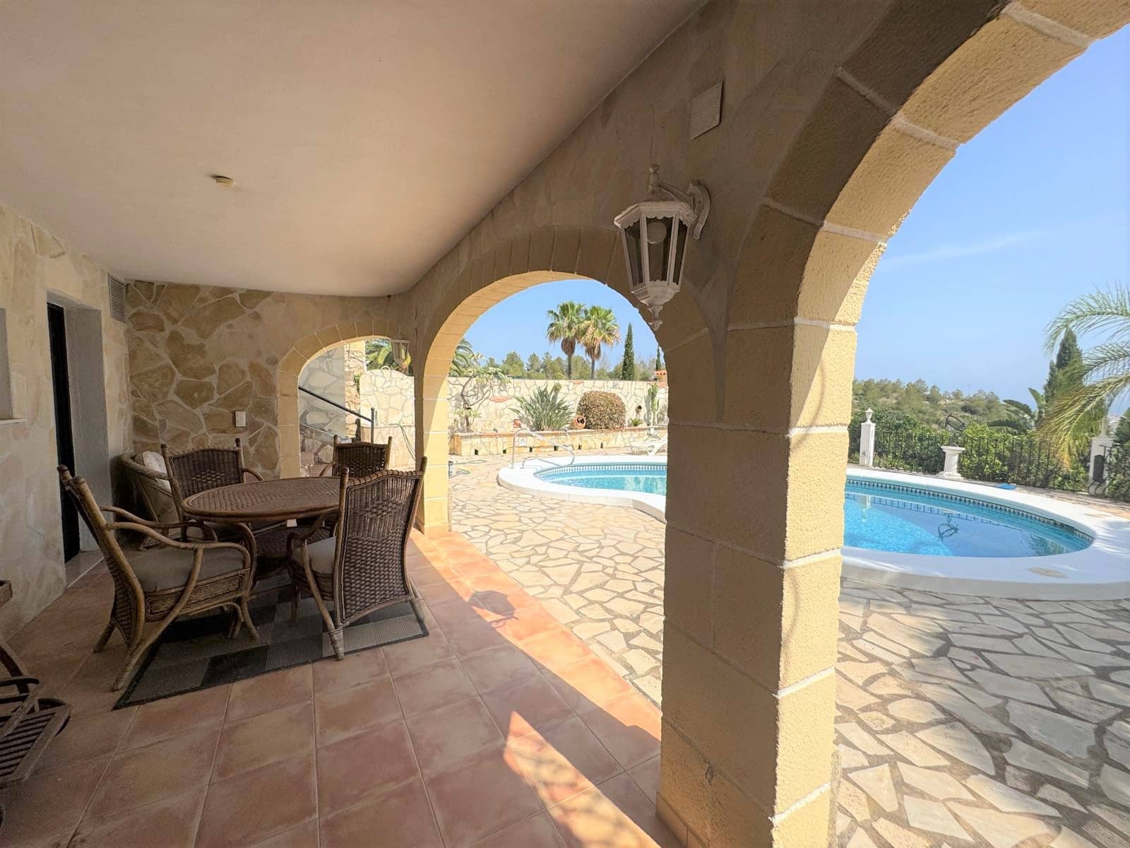 4 bedroom Villa for sale in Denia with pool garage - € 595,000 (Ref: 9100034)