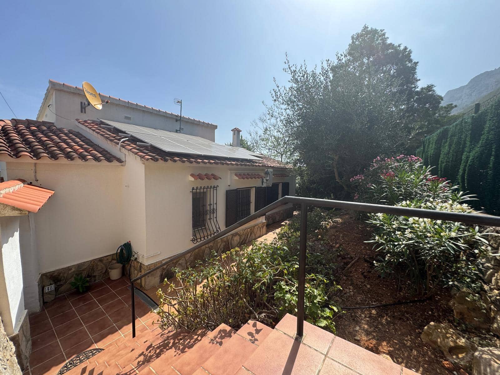 4 bedroom Villa for sale in Denia with pool garage - € 595,000 (Ref: 9100034)