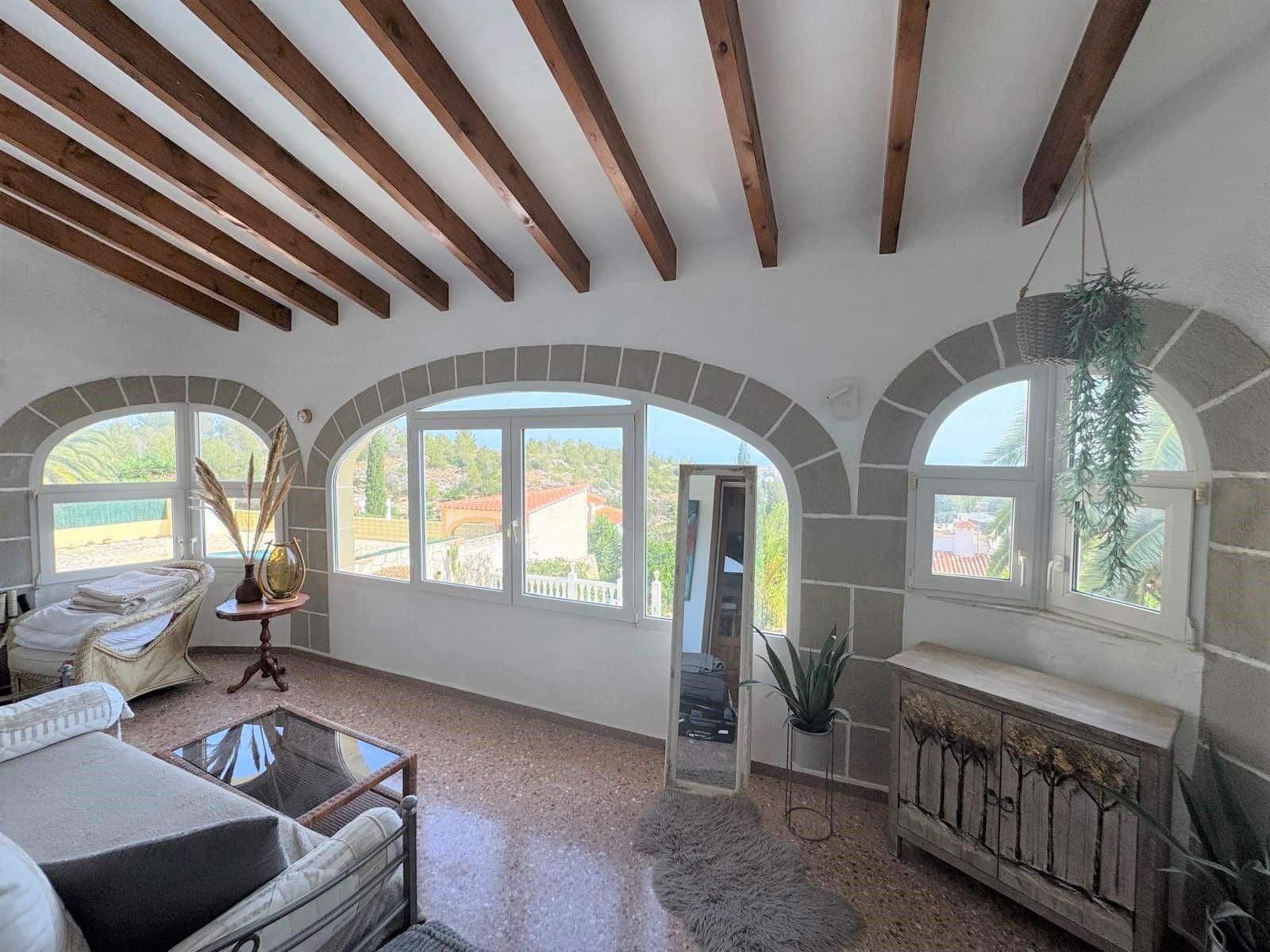 4 bedroom Villa for sale in Denia with pool garage - € 595,000 (Ref: 9100034)