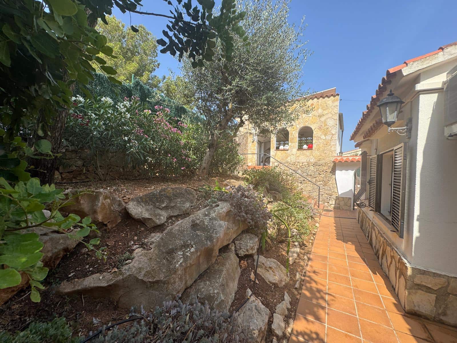 4 bedroom Villa for sale in Denia with pool garage - € 595,000 (Ref: 9100034)