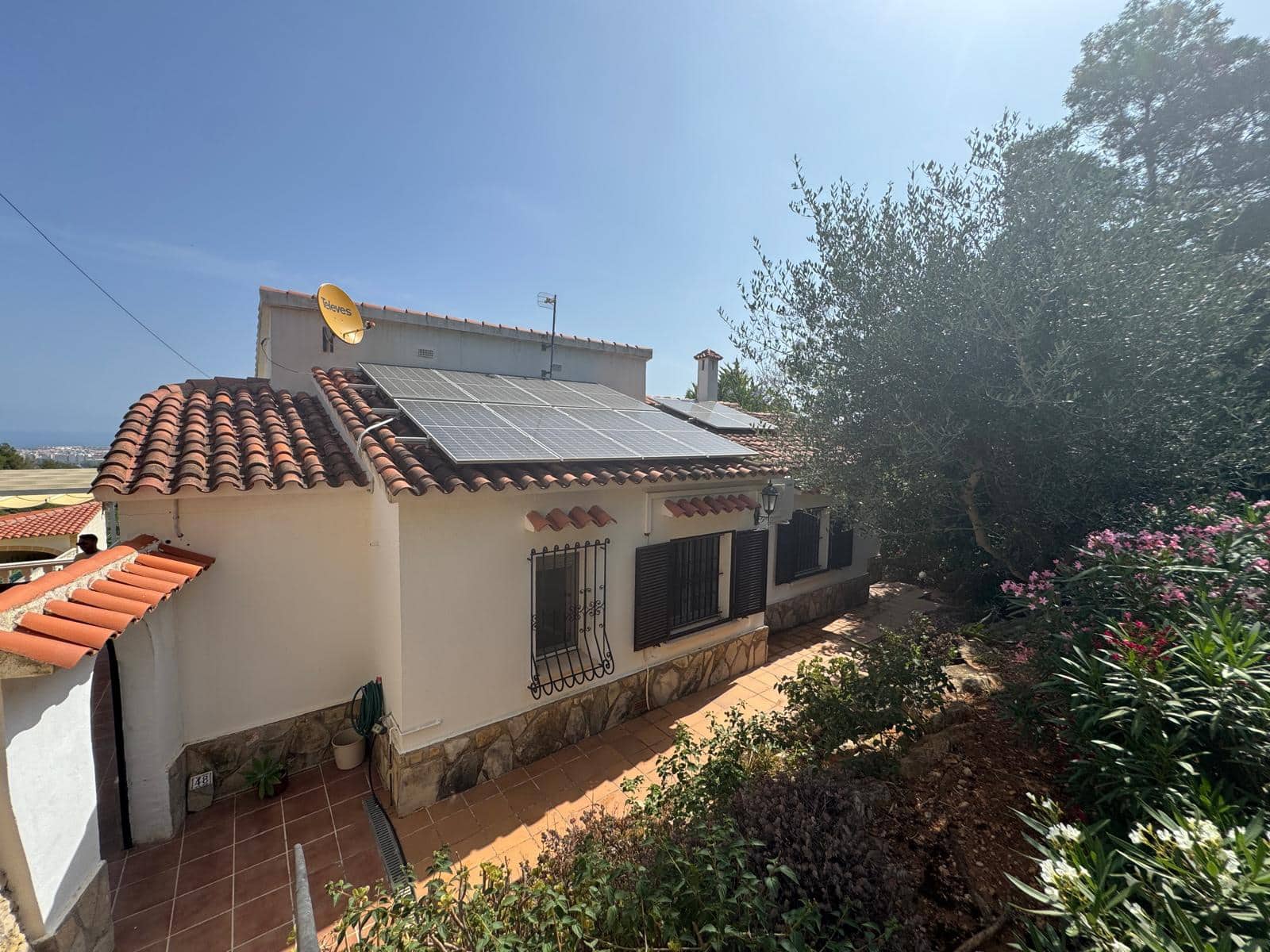 4 bedroom Villa for sale in Denia with pool garage - € 595,000 (Ref: 9100034)