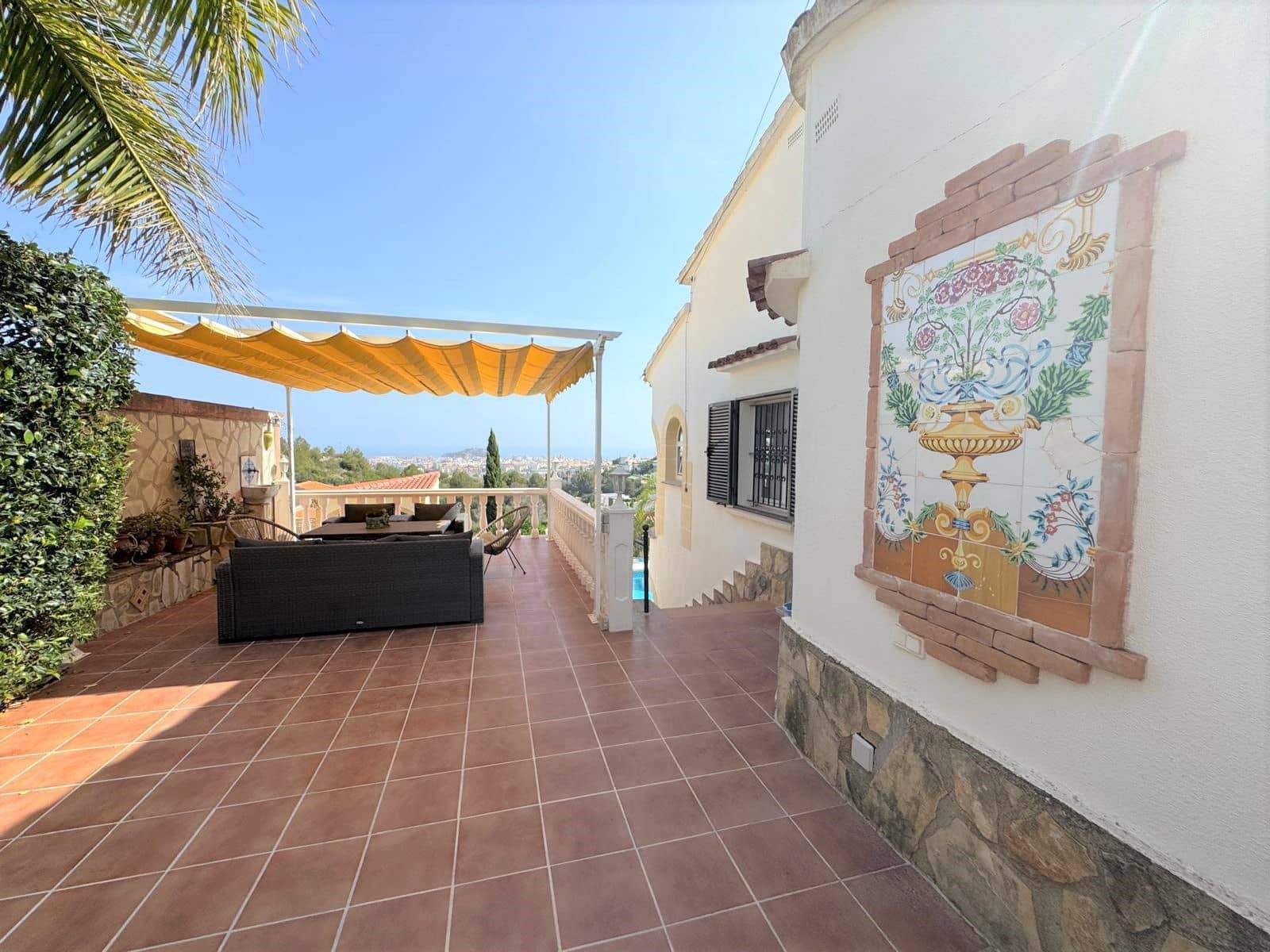 4 sypialnia Willa na sprzedaż w Denia z basenem garażem - 565 000 € (Ref: 9100034)