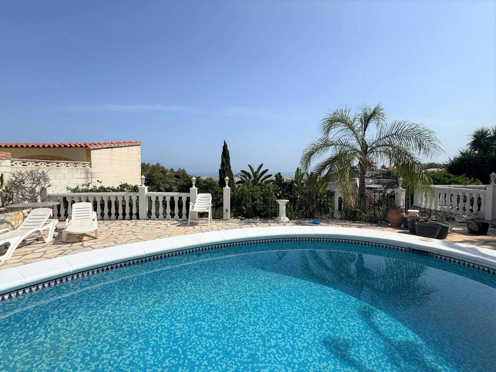 4 sypialnia Willa na sprzedaż w Denia z basenem garażem - 565 000 € (Ref: 9100034)