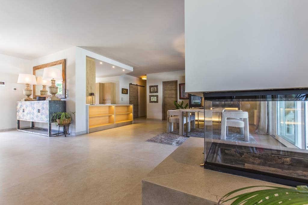 4 bedroom Villa for sale in Denia with pool garage - € 1,390,000 (Ref: 9100163)