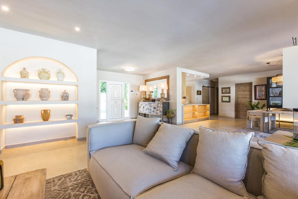 4 bedroom Villa for sale in Denia with pool garage - € 1,390,000 (Ref: 9100163)