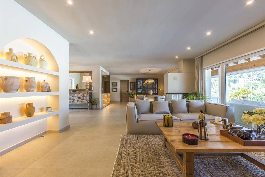 4 bedroom Villa for sale in Denia with pool garage - € 1,390,000 (Ref: 9100163)