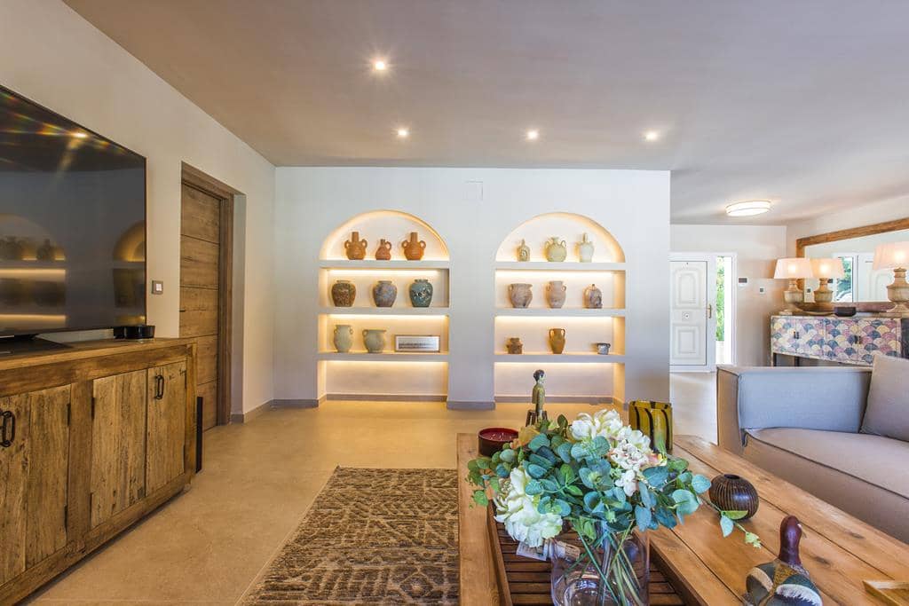 4 bedroom Villa for sale in Denia with pool garage - € 1,390,000 (Ref: 9100163)