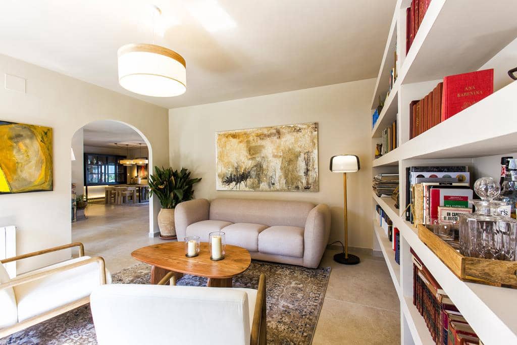 4 bedroom Villa for sale in Denia with pool garage - € 1,390,000 (Ref: 9100163)