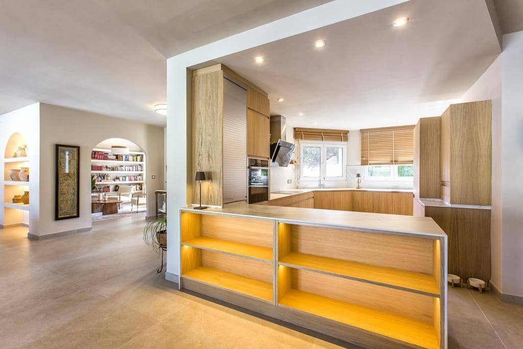 4 sypialnia Willa na sprzedaż w Denia z basenem garażem - 1 290 000 € (Ref: 9100163)