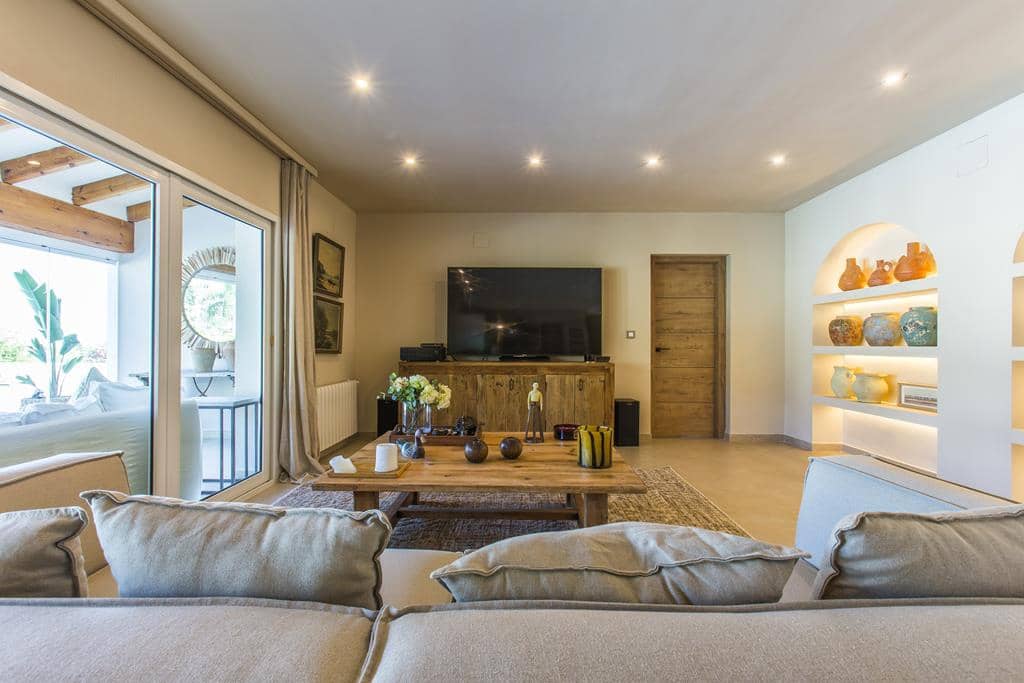 4 sypialnia Willa na sprzedaż w Denia z basenem garażem - 1 290 000 € (Ref: 9100163)