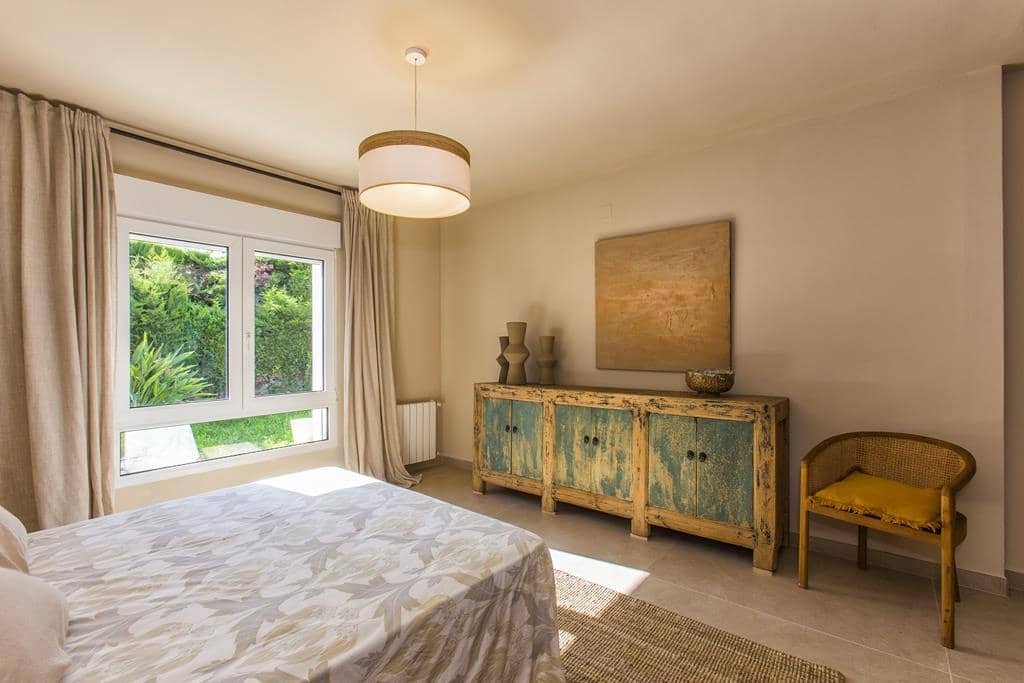 4 sypialnia Willa na sprzedaż w Denia z basenem garażem - 1 290 000 € (Ref: 9100163)