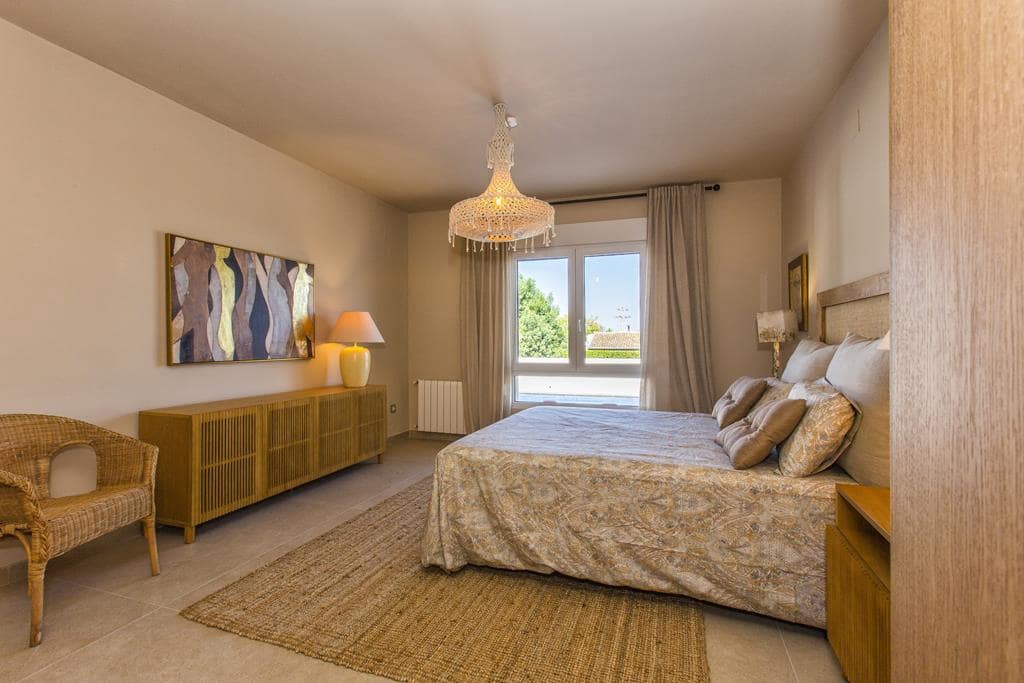 4 sypialnia Willa na sprzedaż w Denia z basenem garażem - 1 290 000 € (Ref: 9100163)