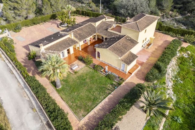 4 slaapkamer Villa te koop in Gata de Gorgos - € 659.000 (Ref: 9100166)