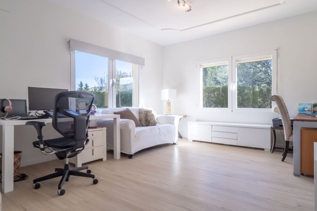 4 bedroom Villa for sale in Gata de Gorgos - € 629,000 (Ref: 9100166)