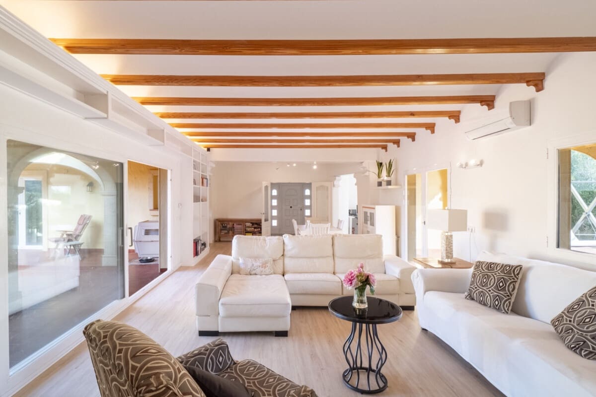 4 bedroom Villa for sale in Gata de Gorgos - € 629,000 (Ref: 9100166)