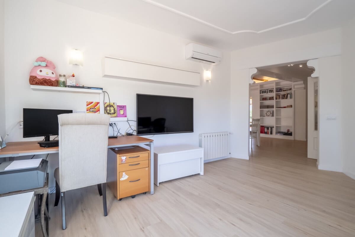 4 bedroom Villa for sale in Gata de Gorgos - € 629,000 (Ref: 9100166)