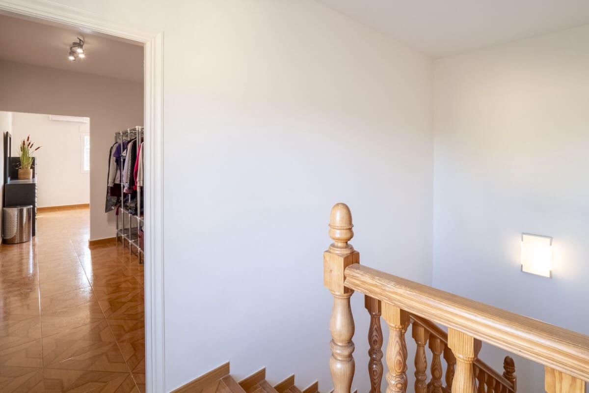 4 bedroom Villa for sale in Gata de Gorgos - € 629,000 (Ref: 9100166)