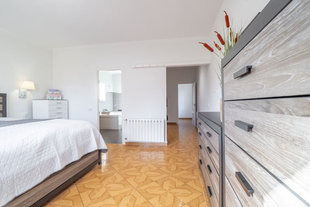 4 bedroom Villa for sale in Gata de Gorgos - € 629,000 (Ref: 9100166)