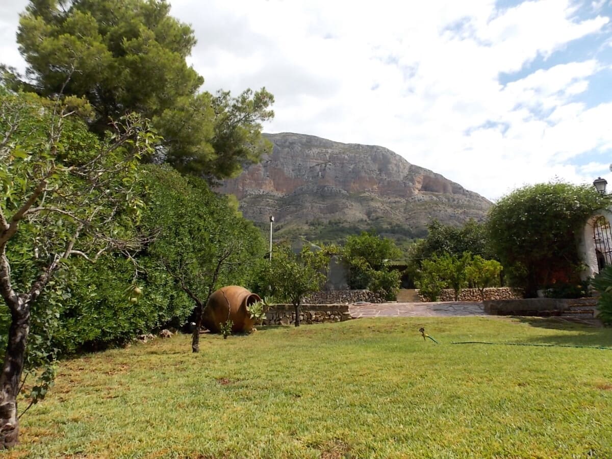 5 bedroom Villa for sale in Javea / Xabia with pool - € 1,250,000 (Ref: 9100171)