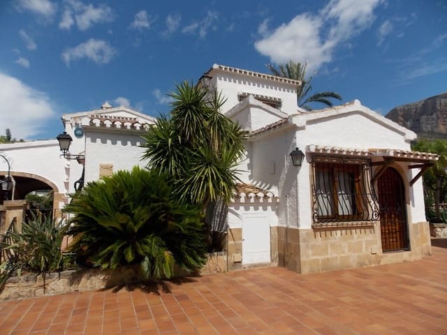 5 bedroom Villa for sale in Javea / Xàbia with pool - € 1,250,000 (Ref: 9100171)
