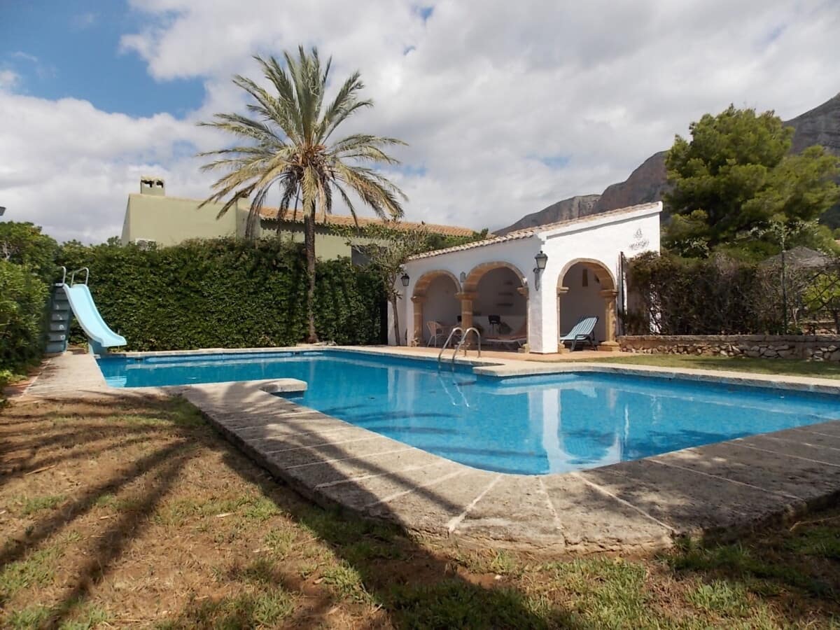 5 bedroom Villa for sale in Javea / Xabia with pool - € 1,250,000 (Ref: 9100171)