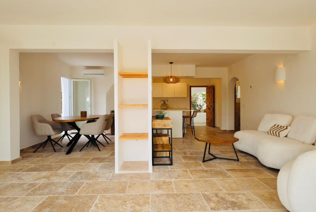 5 bedroom Villa for sale in Javea / Xabia with pool - € 950,000 (Ref: 9100172)