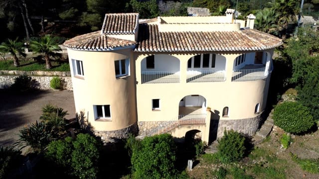 4 soveværelse Villa til salg i Javea / Xàbia med swimmingpool - € 875.000 (Ref: 9100175)