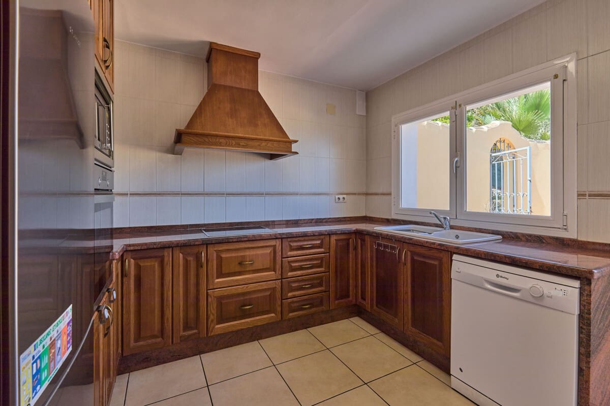 4 bedroom Villa for sale in Javea / Xabia with pool - € 875,000 (Ref: 9100175)