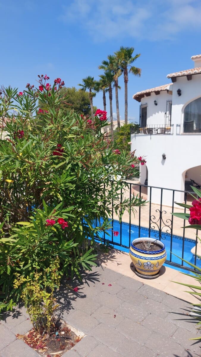 4 bedroom Villa for sale in Javea / Xabia with pool - € 695,000 (Ref: 9100176)