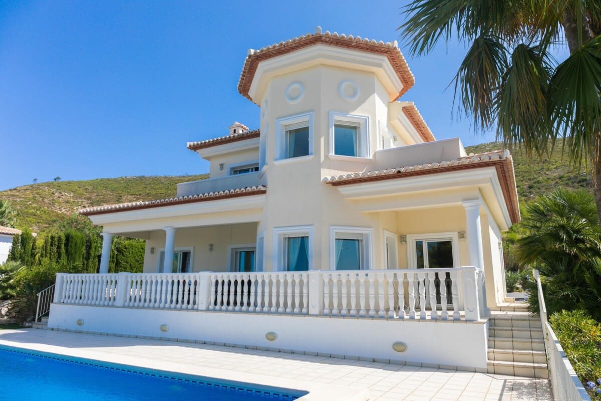 Chalet de 3 habitaciones en Javea / Xàbia en venta - 720.000 € (Ref: 9100177)