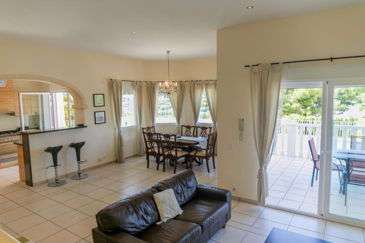 3 bedroom Villa for sale in Javea / Xabia with pool - € 720,000 (Ref: 9100177)