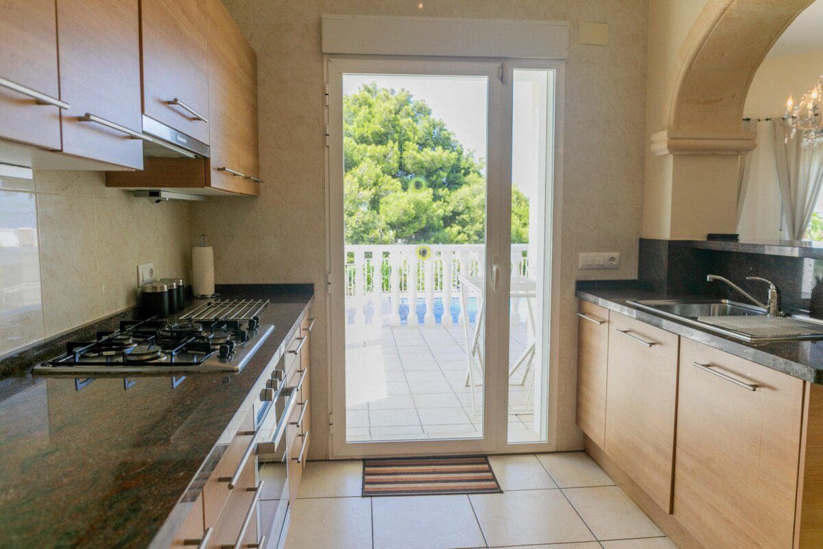 Chalet de 3 habitaciones en Javea / Xàbia en venta - 720.000 € (Ref: 9100177)