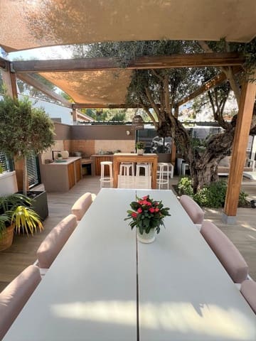 2 bedroom Terraced Villa for rent in Las Rotas / Les Rotes, Dénia with garage - € 1,800 (Ref: 9144662)