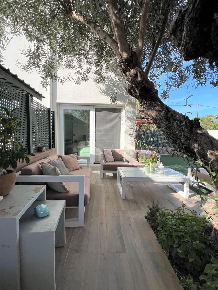 2 soveværelse Rækkehus til leje i Denia med garage - € 1.800 (Ref: 9144662)