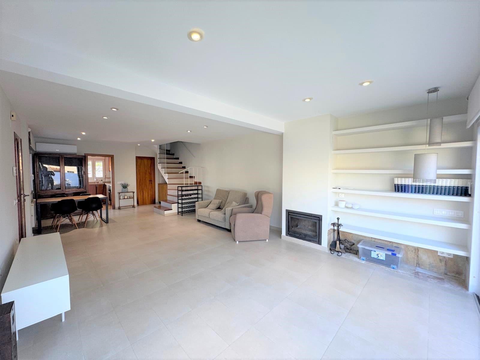 2 soveværelse Rækkehus til leje i Denia med garage - € 1.800 (Ref: 9144662)