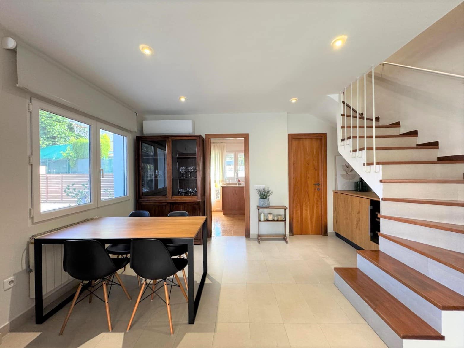 2 soveværelse Rækkehus til leje i Denia med garage - € 1.800 (Ref: 9144662)