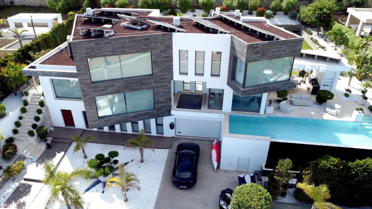 5 bedroom Villa for sale in Javea / Xabia with pool - € 2,350,000 (Ref: 9162979)