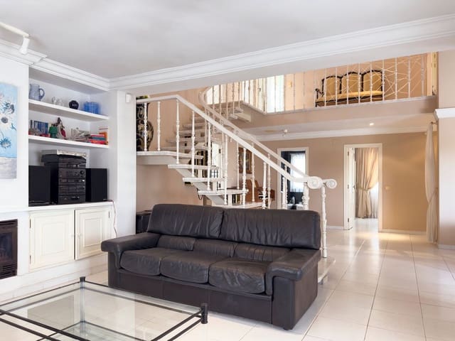 5 bedroom Villa for sale in Las Marinas / Les Marines, Dénia with pool garage - € 990,000 (Ref: 9168862)