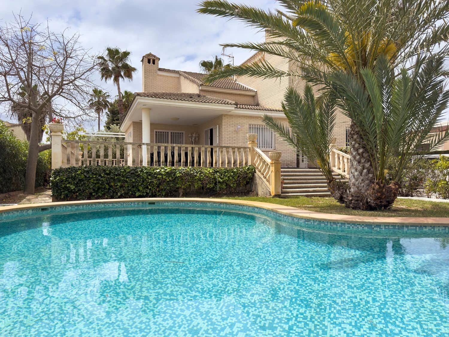 5 soverom Villa til salgs i Denia med svømmebasseng garasje - € 990 000 (Ref: 9168862)