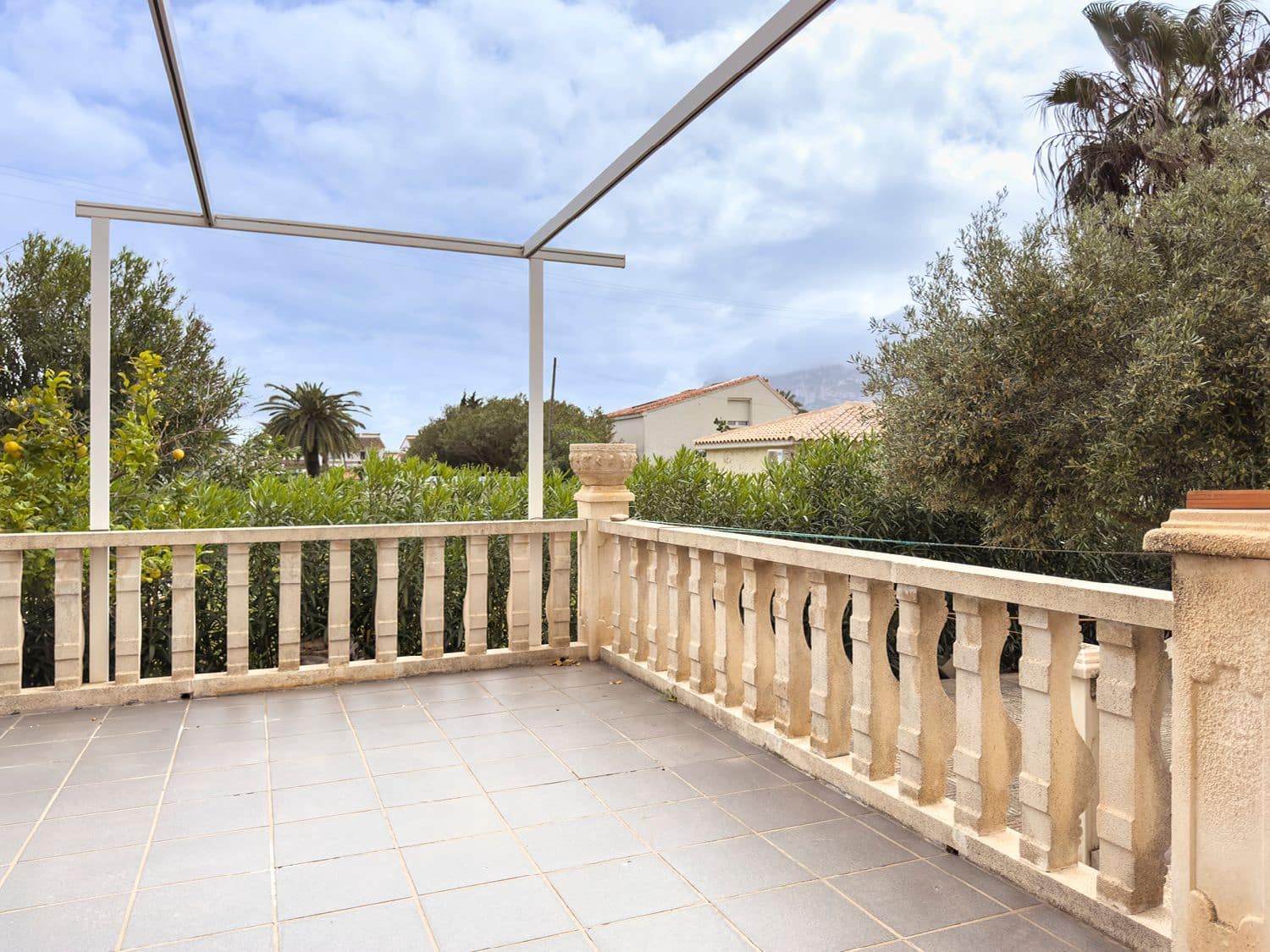 5 soverom Villa til salgs i Denia med svømmebasseng garasje - € 990 000 (Ref: 9168862)