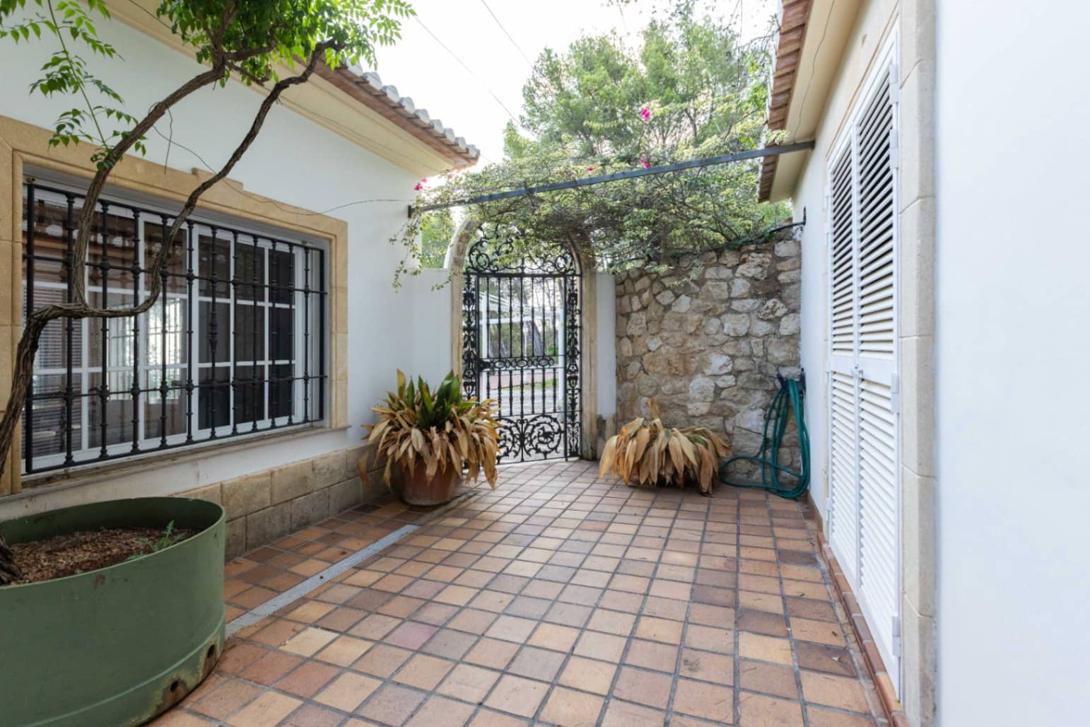 6 quarto Moradia para venda em Denia com piscina garagem - 1 450 000 € (Ref: 9172466)