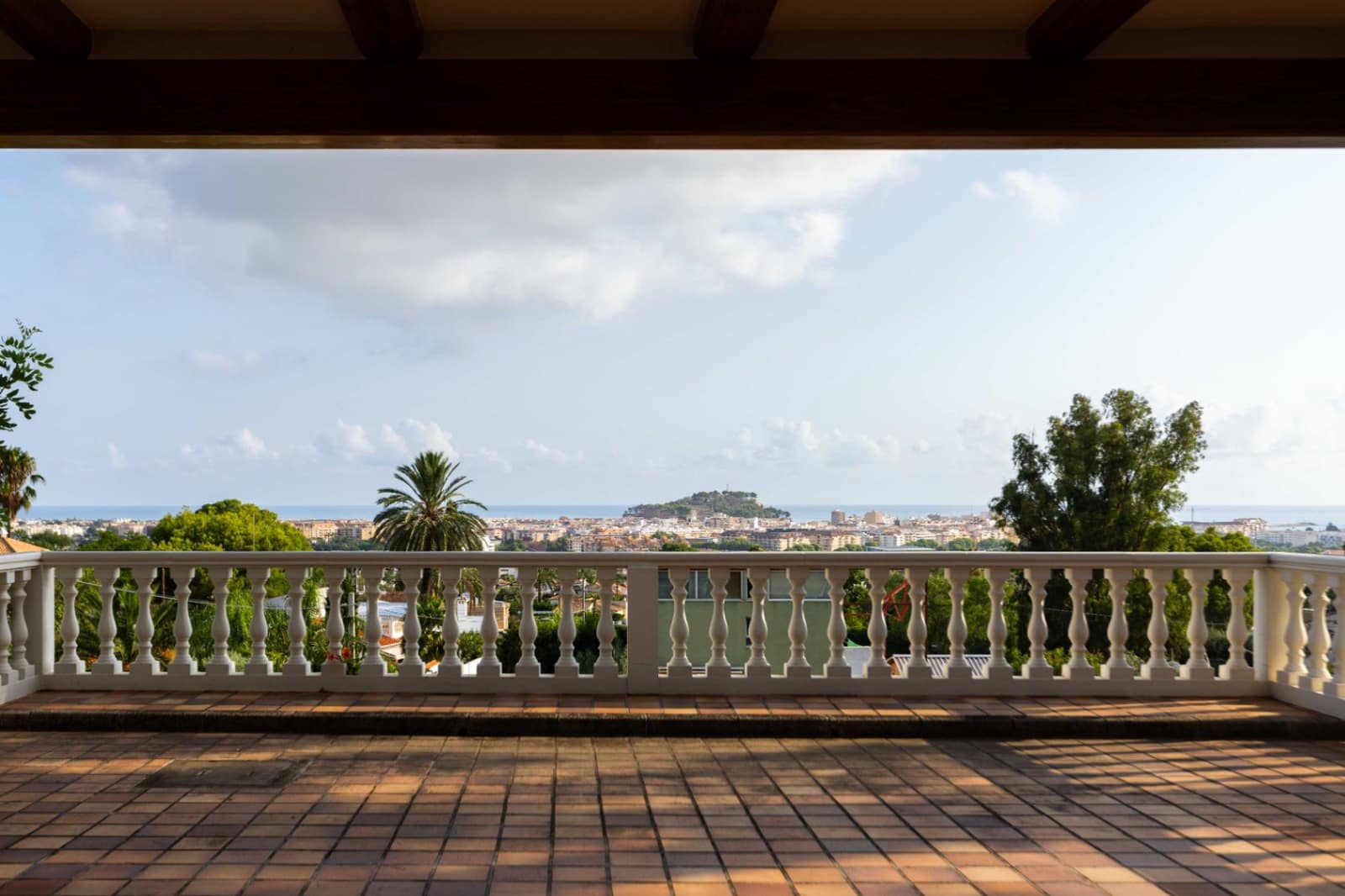 6 quarto Moradia para venda em Denia com piscina garagem - 1 450 000 € (Ref: 9172466)