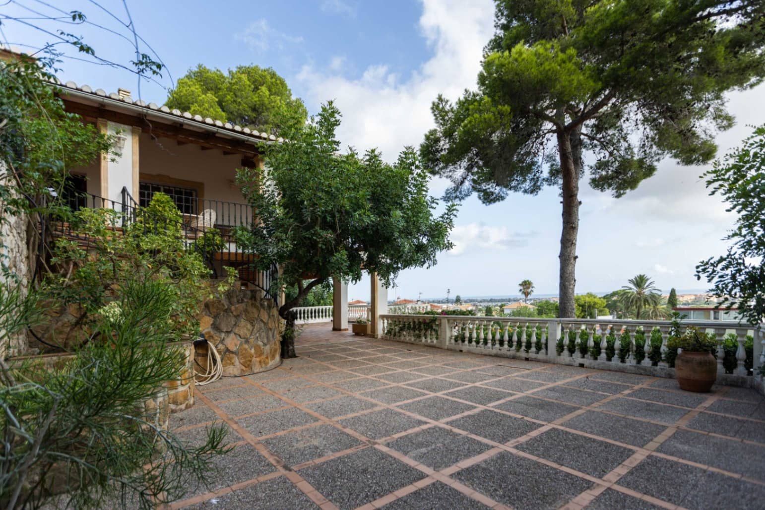 6 quarto Moradia para venda em Denia com piscina garagem - 1 450 000 € (Ref: 9172466)